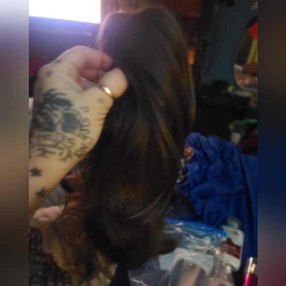 Hair - Picture 5 of 7